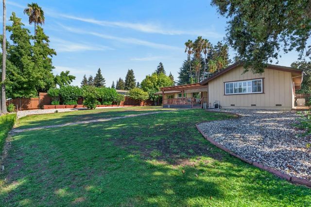 6370 Havenside Dr, Sacramento, CA 95831