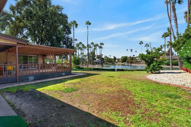 6370 Havenside Dr, Sacramento, CA 95831