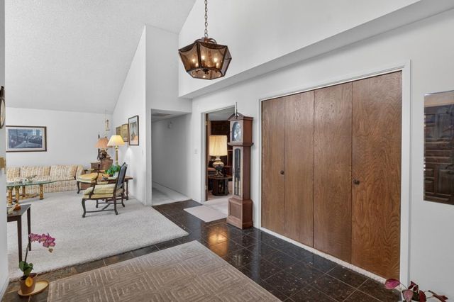 6370 Havenside Dr, Sacramento, CA 95831