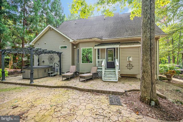 400 WILDERNESS DR, Locust Grove, VA 22508