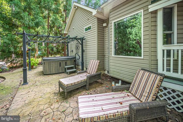 400 WILDERNESS DR, Locust Grove, VA 22508
