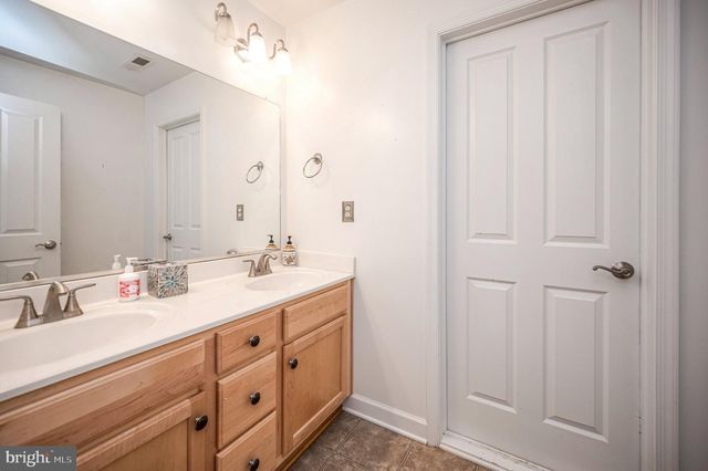 400 WILDERNESS DR, Locust Grove, VA 22508