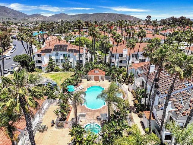 9438 Twin Trails Dr 202, San Diego, CA 92129