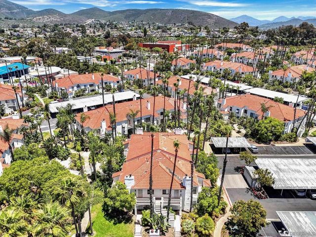 9438 Twin Trails Dr 202, San Diego, CA 92129