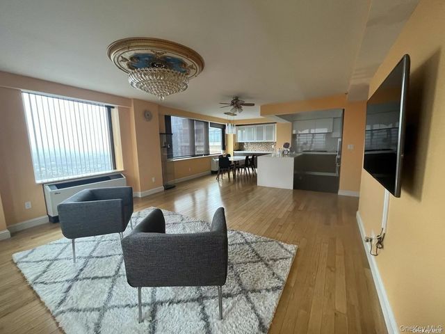 39-16 Prince Street 11A, Flushing, NY 11354