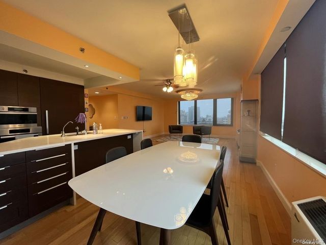 39-16 Prince Street 11A, Flushing, NY 11354
