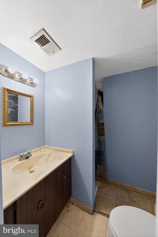 8606 BRAE BROOKE DR, Lanham, MD 20706