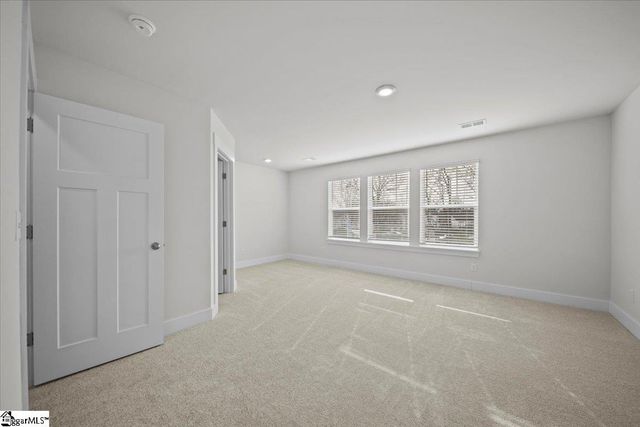 517 W Norvell Court, Spartanburg, SC 29307