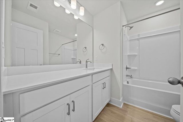 517 W Norvell Court, Spartanburg, SC 29307