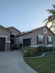 2336 Moody Avenue, Clovis, CA 93619