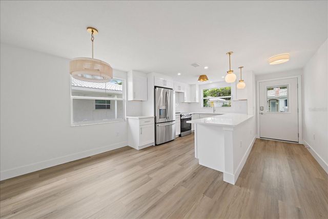 683 SPANISH DRIVE S 214, Longboat Key, FL 34228