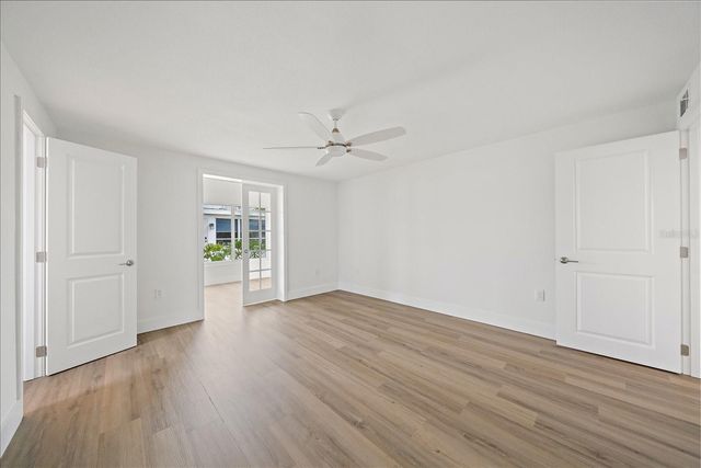 683 SPANISH DRIVE S 214, Longboat Key, FL 34228
