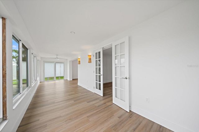 683 SPANISH DRIVE S 214, Longboat Key, FL 34228