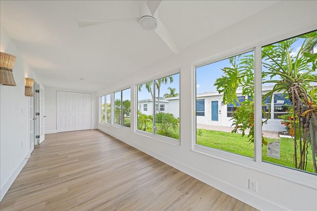 683 SPANISH DRIVE S 214, Longboat Key, FL 34228