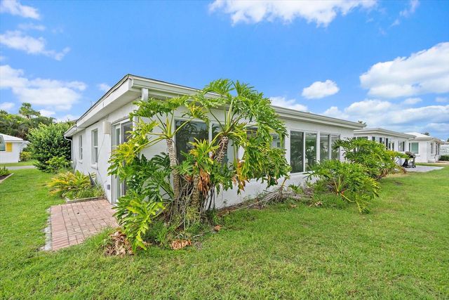 683 SPANISH DRIVE S 214, Longboat Key, FL 34228