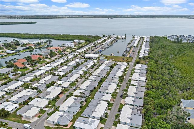 683 SPANISH DRIVE S 214, Longboat Key, FL 34228
