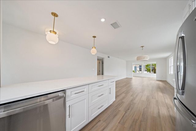 683 SPANISH DRIVE S 214, Longboat Key, FL 34228