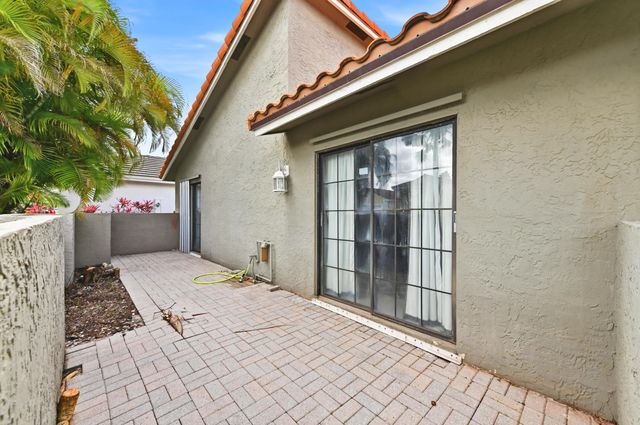 263 NW 48th Avenue, Deerfield Beach, FL 33442