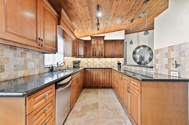 263 NW 48th Avenue, Deerfield Beach, FL 33442