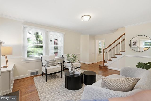 5250 26TH ST N, Arlington, VA 22207