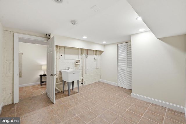 5250 26TH ST N, Arlington, VA 22207
