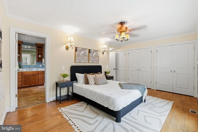 5250 26TH ST N, Arlington, VA 22207
