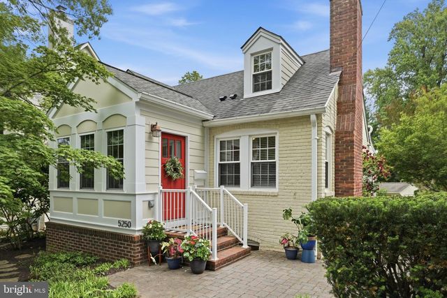 5250 26TH ST N, Arlington, VA 22207