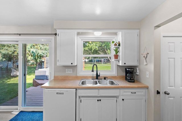 1013 CRAWFORD STREET, Green Bay, WI 54304