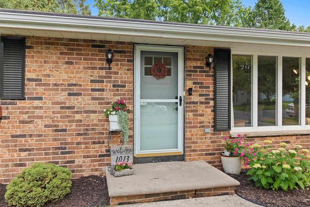 1013 CRAWFORD STREET, Green Bay, WI 54304
