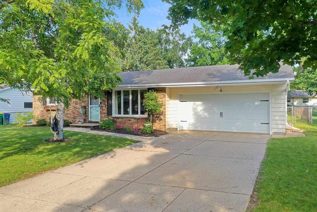 1013 CRAWFORD STREET, Green Bay, WI 54304