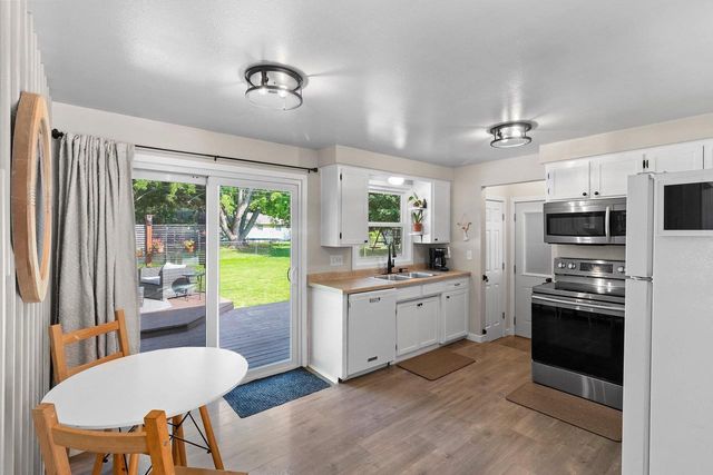 1013 CRAWFORD STREET, Green Bay, WI 54304