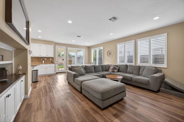 4867 Corte Olivas, Camarillo, CA 93012