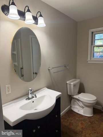 11 SCOTLAND ROAD, Chambersburg, PA 17201