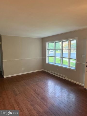 11 SCOTLAND ROAD, Chambersburg, PA 17201