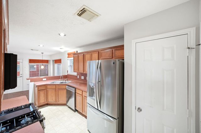 6931 Hamilton Falls Lane, Spring, TX 77379