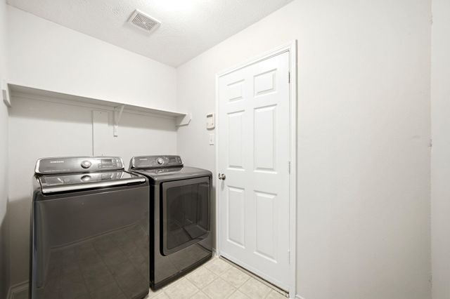 6931 Hamilton Falls Lane, Spring, TX 77379