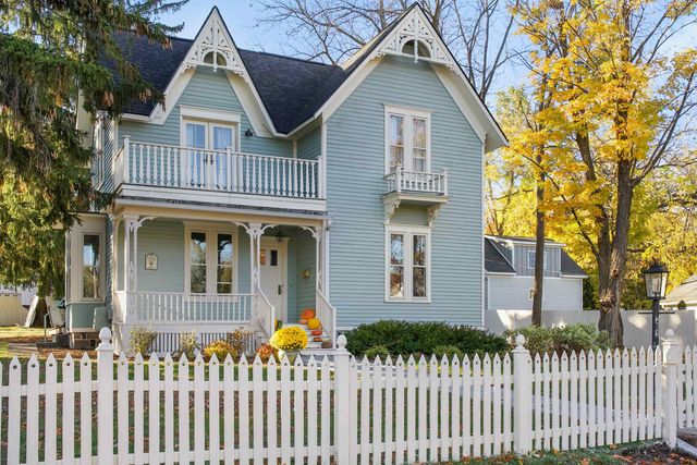 215 N Madison, Traverse City, MI 49684