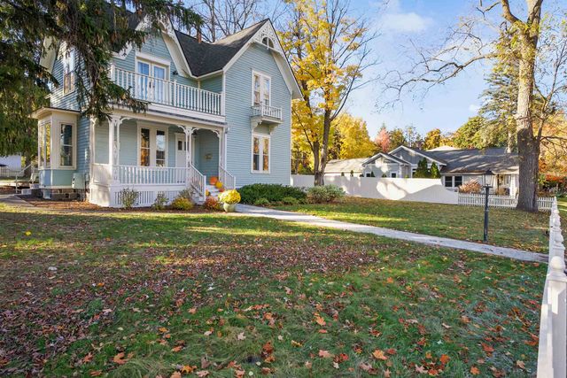 215 N Madison, Traverse City, MI 49684