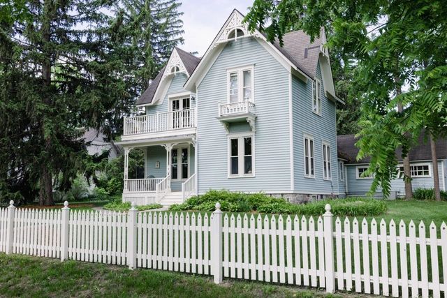 215 N Madison, Traverse City, MI 49684