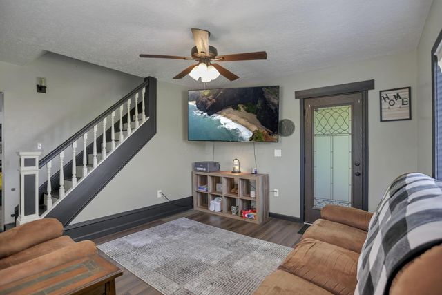 12632 Howard Danville Road, Howard, OH 43028