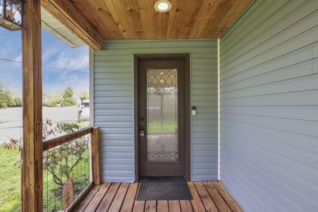 12632 Howard Danville Road, Howard, OH 43028