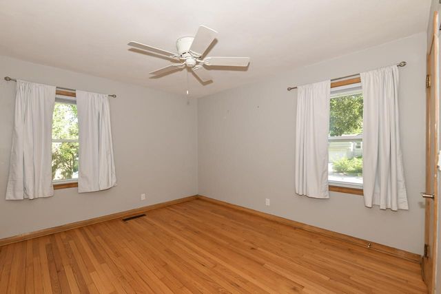 11310 W Wisconsin AVENUE, Wauwatosa, WI 53226