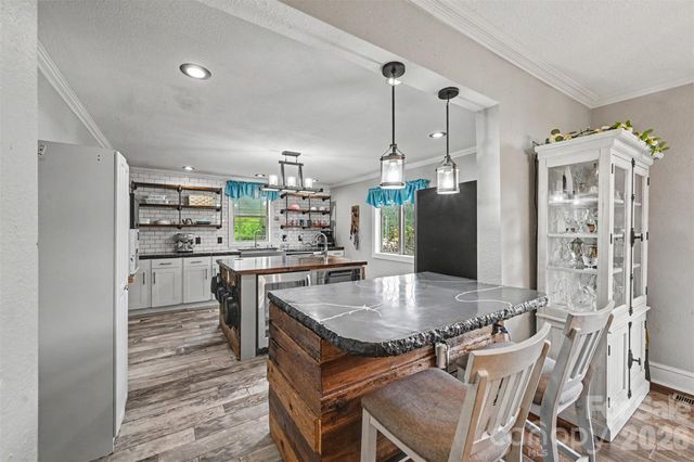 106 Guffey Road, Cherryville, NC 28021
