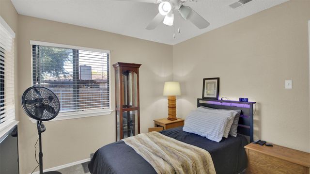 1711 Provident LN, Round Rock, TX 78664