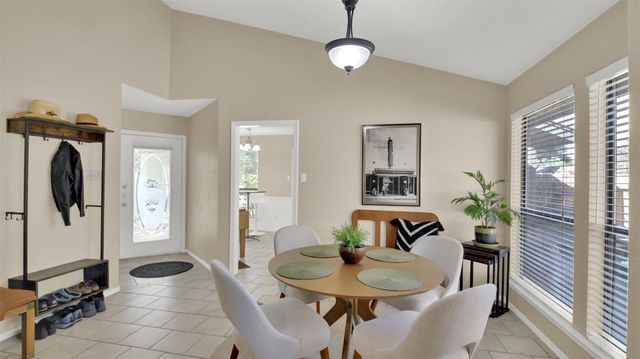 1711 Provident LN, Round Rock, TX 78664