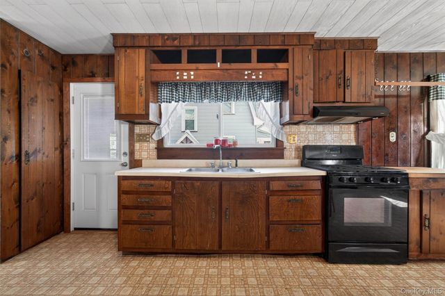 104 N Orange Street, Port Jervis, NY 12771