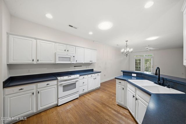 4524 Regent Drive, Wilmington, NC 28412