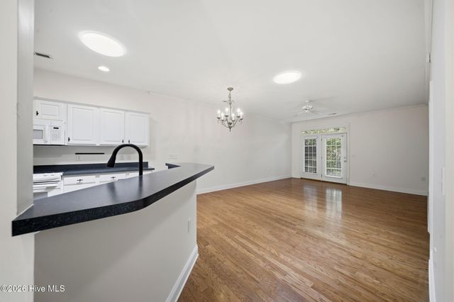 4524 Regent Drive, Wilmington, NC 28412