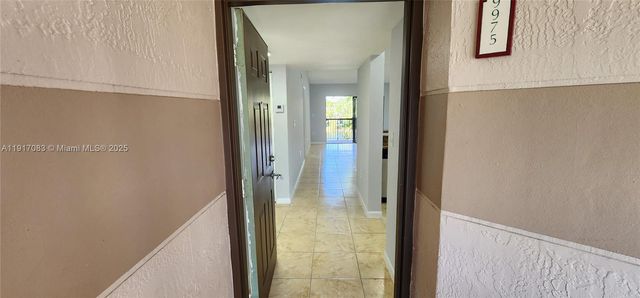 9975 Nob Hill Ln 9975, Sunrise, FL 33351