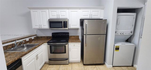 9975 Nob Hill Ln 9975, Sunrise, FL 33351